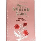 Bíblia De Estudo Da Mulher Sábia - Com Harpa-Cor Rosa